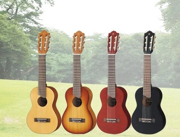Guitar 1/4 có kích thước nhỏ gọn, thích hợp cho trẻ em tập làm quen với đàn